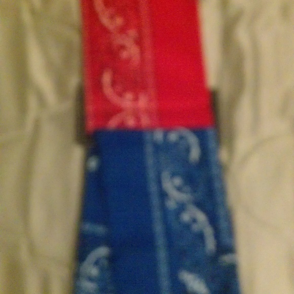 4 PC Handkerchiefs in red and blue square for pock - Picture 2 of 3